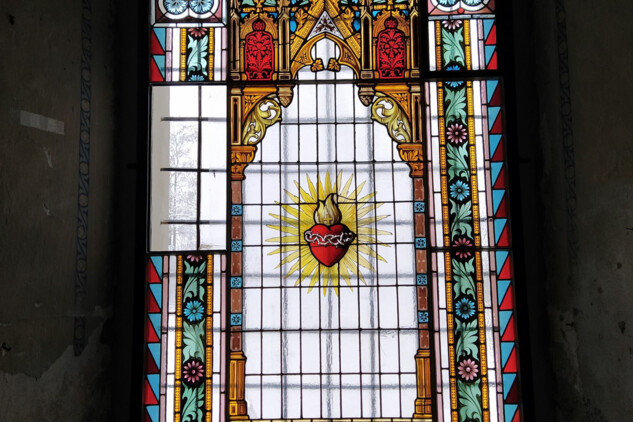 Zámek Janovice, obnovené vitráže