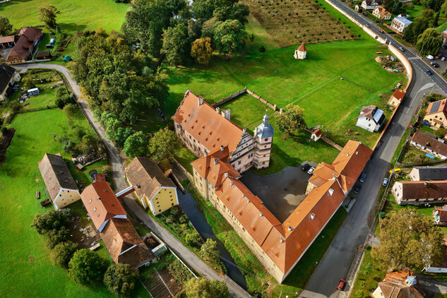 Státní zámek Červené Poříčí